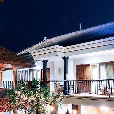Agus Beach Inn Kuta Lombok Eksteriør bilde